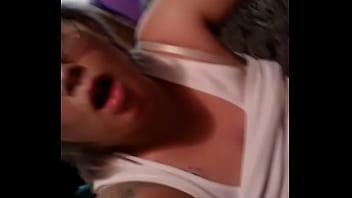 No skye clip with vibrating toy