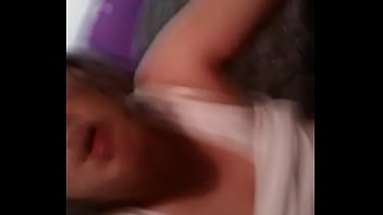 No skye clip with vibrating toy