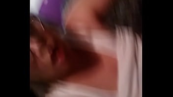 No skye clip with vibrating toy