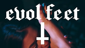 Can't get enough of ravena's feet