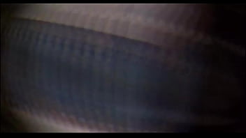 Sendo chupado na pracinha ao ar livre quase fomos pegos