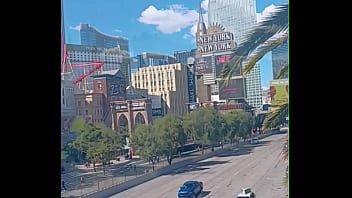 Vegas vacation fucking sum thick on a bed of hundreds and roses