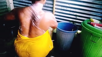 Hot priya randi bhabhi open shower and showing boobs and ass