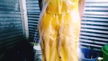 Hot priya randi bhabhi open shower and showing boobs and ass