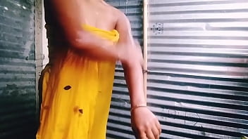 Hot priya randi bhabhi open shower and showing boobs and ass