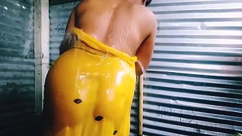 Hot priya randi bhabhi open shower and showing boobs and ass