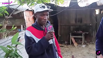 Anhela y sueña con ser cantante de música champeta