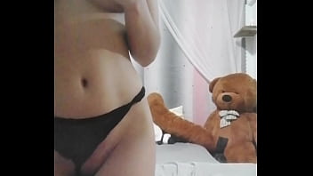 Rica masturbada con mi juguete rico squirt