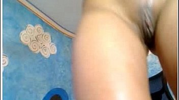 Amateur girl plays with pussy and dildo in her ass