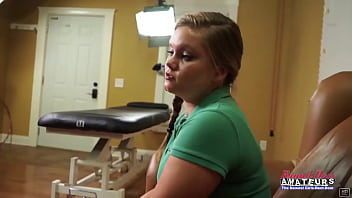 Skinny hotties lauren and pixie pie share a dick to suck and get banged