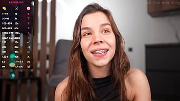 Spuithoer monika youthfull wil wel een lul in haar kutje