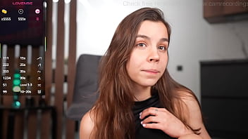 Spuithoer monika youthfull wil wel een lul in haar kutje