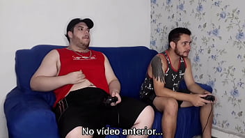 Apostando O Cu No Video Game E O Puto Saiu Daqui Vazando Leite Parte 3 Tava Em Casa Cheio De Tesão E Meu Amigo Meu Aqui Jogar Mas Meu Pau Não Abaixava thumbnail