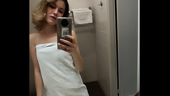 домработница будет сосать