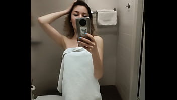 домработница будет сосать