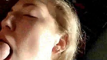 Cute teen smile before he unload on her face