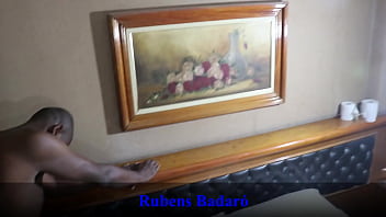 O enteado chamou o vizinho negão e juntos fodem sua madrasta video completo no red sheer