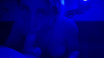 Nightclub Facefuck thumbnail