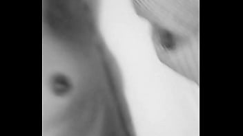 Wife makes herself squirt