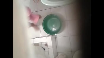 Video 213 12 18 1 21 41