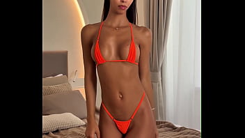 Say "hi" and then check dmslialyenn