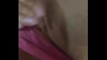 Rica masturbada en mi cuartito