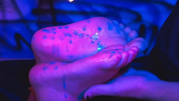 My boyfriend is a pervert obsessed with feet