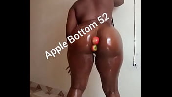 Big ass with fruit innit