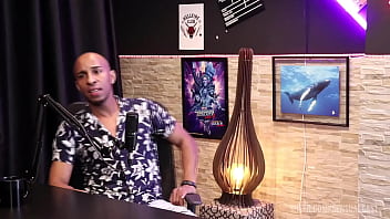 Negra safada faz boquete no pau do negão negro top delícia