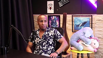 Negra safada faz boquete no pau do negão negro top delícia