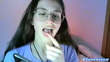 Live fetish play snots & nose