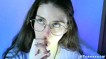 Live fetish play snots & nose