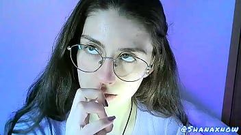 Live fetish play snots & nose