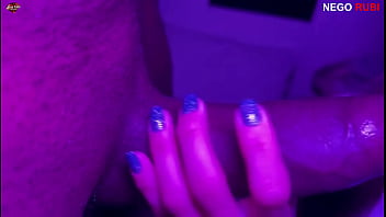 Fiz a belinha de putinha com a coleira no pescoço safada milf aguentando 24cm dentro dela