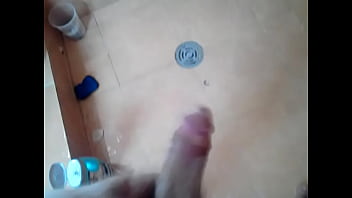 Alguien que quiera desenjabonarla