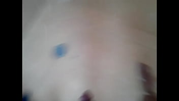 Alguien que quiera desenjabonarla