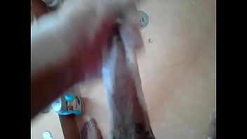 Alguien que quiera desenjabonarla