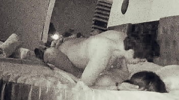 Cachando de misionero en el hotel sin ediciones sin filtros flash flash flashhhh