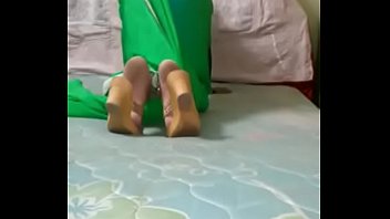 Kareena Loves Two Brinjals In Ass thumbnail