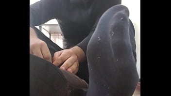 2 Weeks Black Socks Stinky Feet Here thumbnail