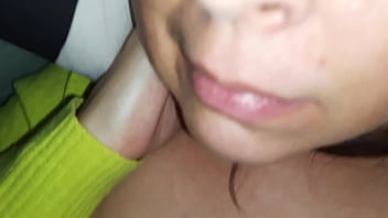 Ela confessa ser putinha do vizinho