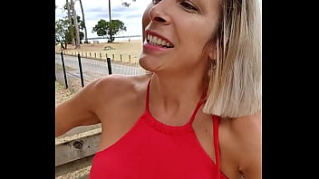 Lancemement de la saison 3 family holiday dans ce premier épisode je découvre