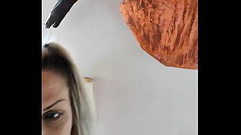 Lancemement de la saison 3 family holiday dans ce premier épisode je découvre