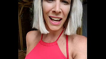 Lancemement de la saison 3 family holiday dans ce premier épisode je découvre