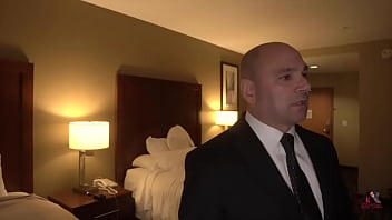 Extra guest sneak peek