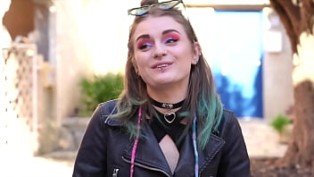 Trixy 21ans make up artist à bordeaux