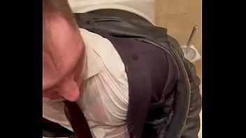 #kinkysirius #menatplay #suit #officesuit #office #leather #meninleather #leathe