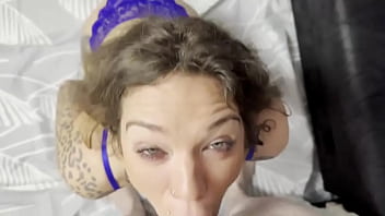 Follow this absolutely hot bitch on of