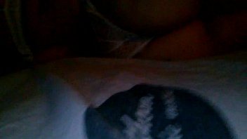 Menage com amigo dotado çando a brincadeira