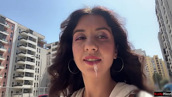 Hottie katty west asks random guy to cum on her face for a public cumwalk